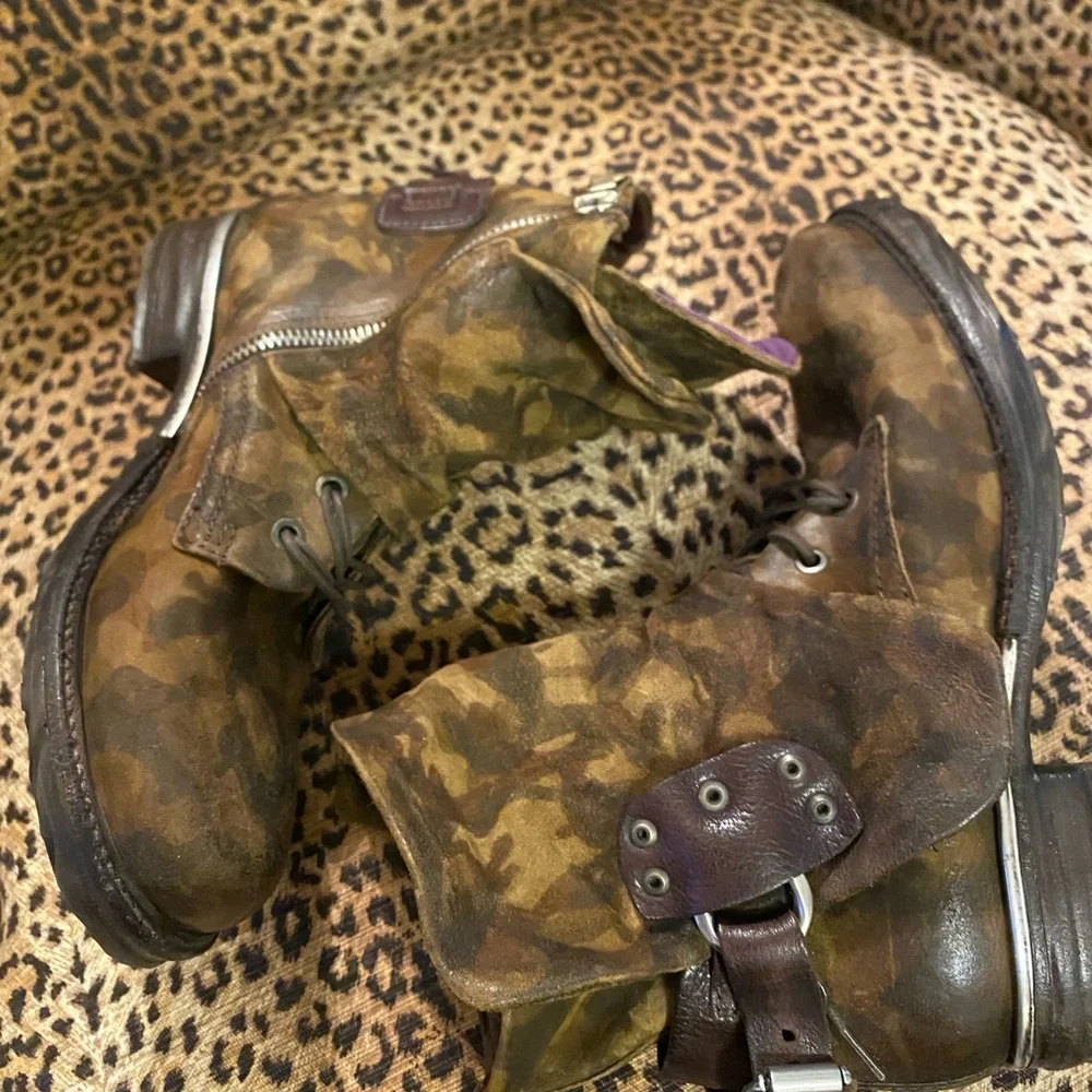 AS98 Camouflage Leather Ankle Boots - Picture 4 of 10